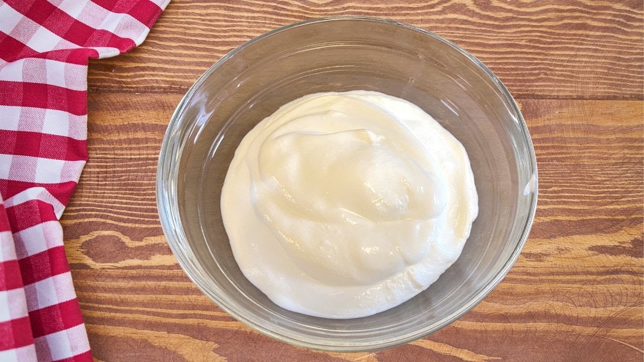 HOW TO MAKE QUICK AND SIMPLE SOUR CREAM with just 3 Ingredients