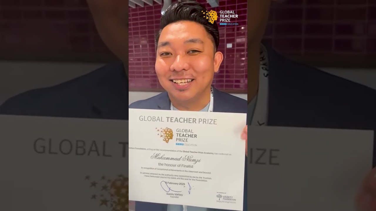 2025 Global Teacher Prize Finalists Receive Their Certificates