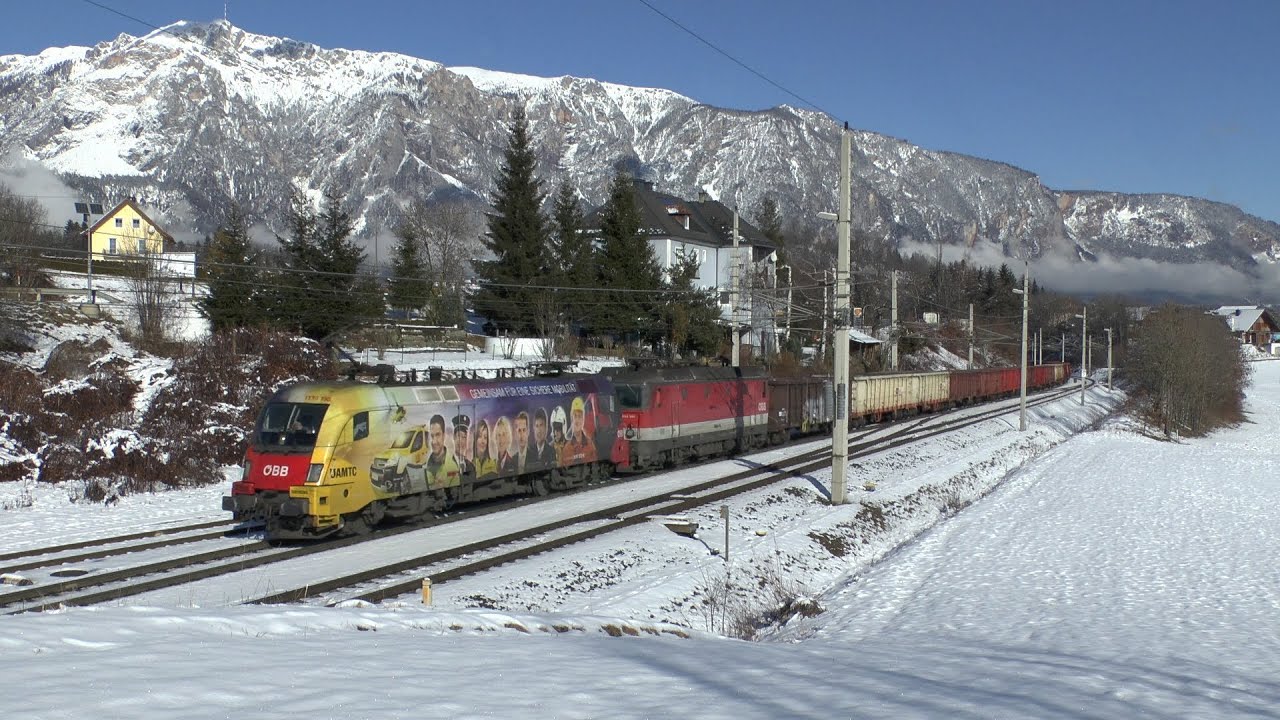 Winterlicher Grenzverkehr zwischen Villach und Tarvisio bei Thörl-Maglern am 25. Januar 2014