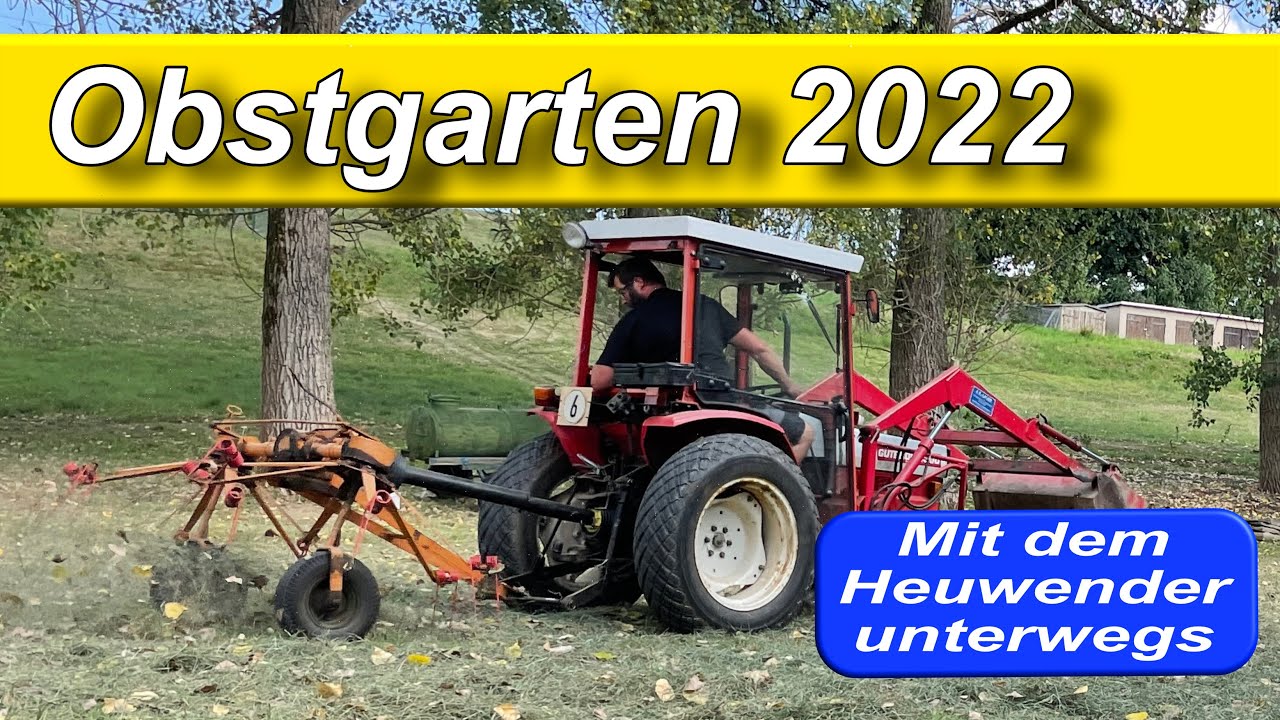Mit dem Heuwender am Gutbrod 4300 - unterwegs zum 2. Schnitt im Jahr 2022
