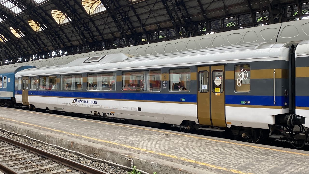 UN TRENO UNGHERESE IN ITALIA..