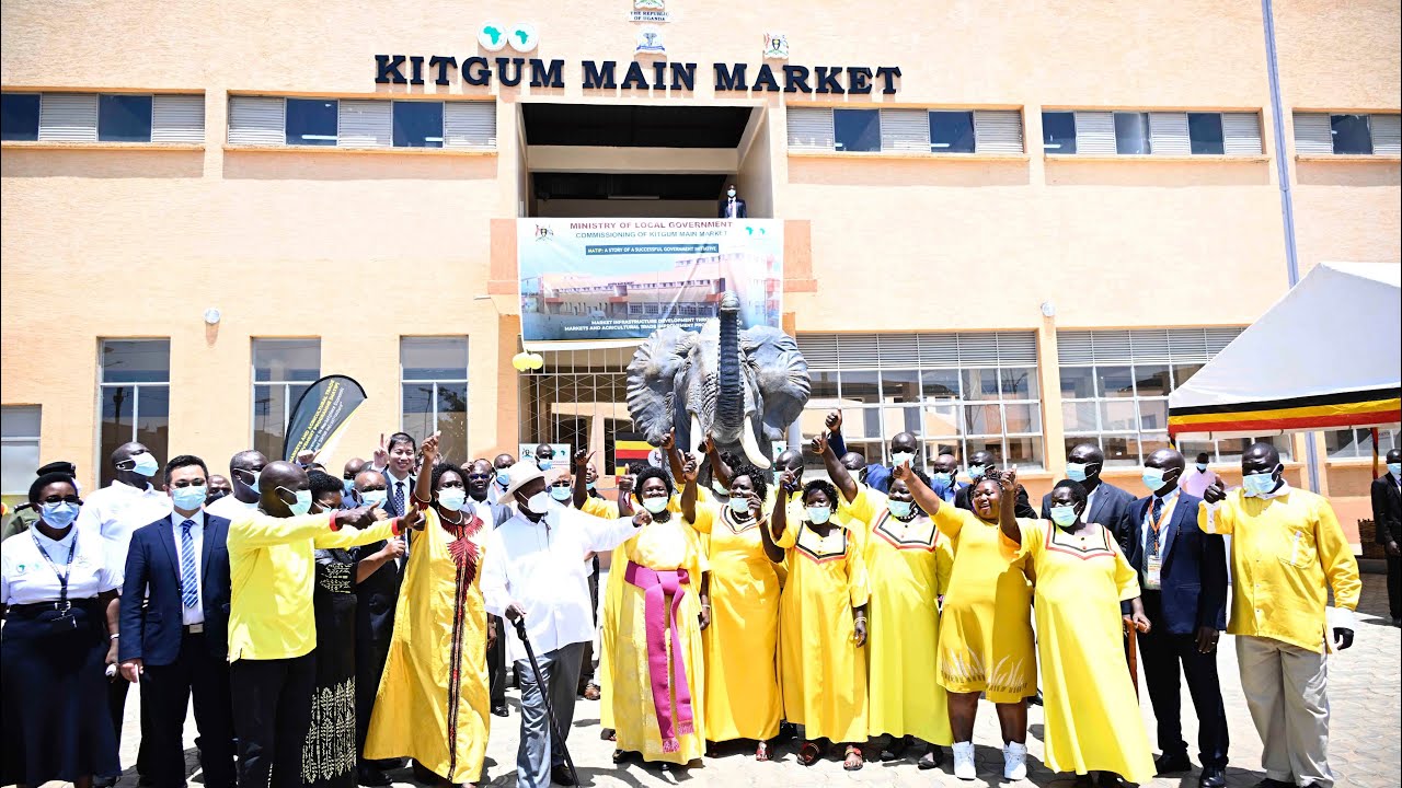President Museveni commissions newly constructed Kitgum Main Market on Independence Day 2023