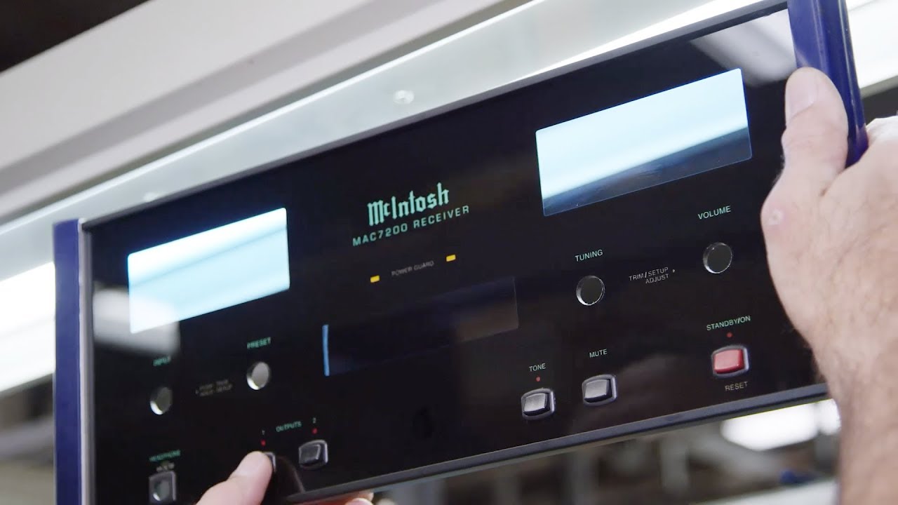 McIntosh's Five New Solid-State Integrated Amplifiers