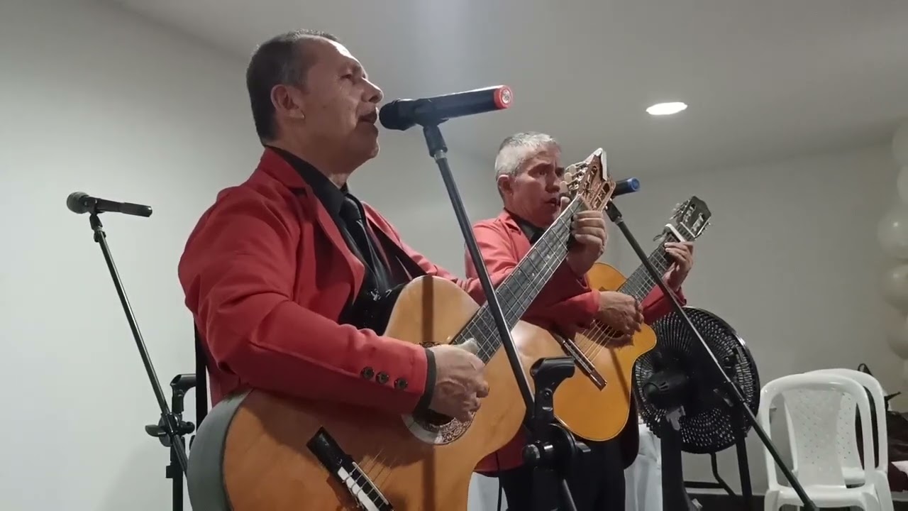 Álvarez y Valencia's de Medellín - Humo y Licor (Los Pamperos)