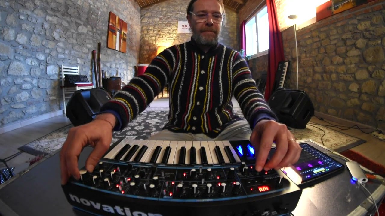 Novation Bass Station II (Bass Station 2) - Synth Jam by Damiano Della Torre