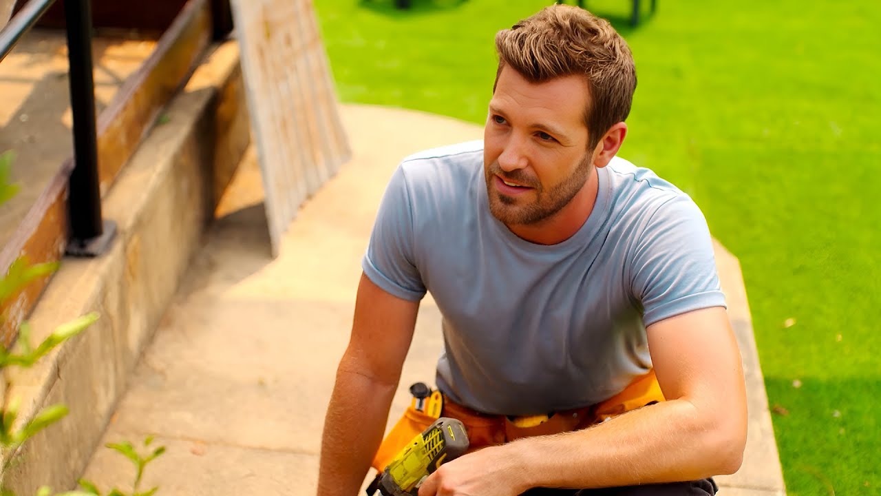 Handsome Local Chef Captures The Heart Of The Young Restaurant Owner | Movie Recap
