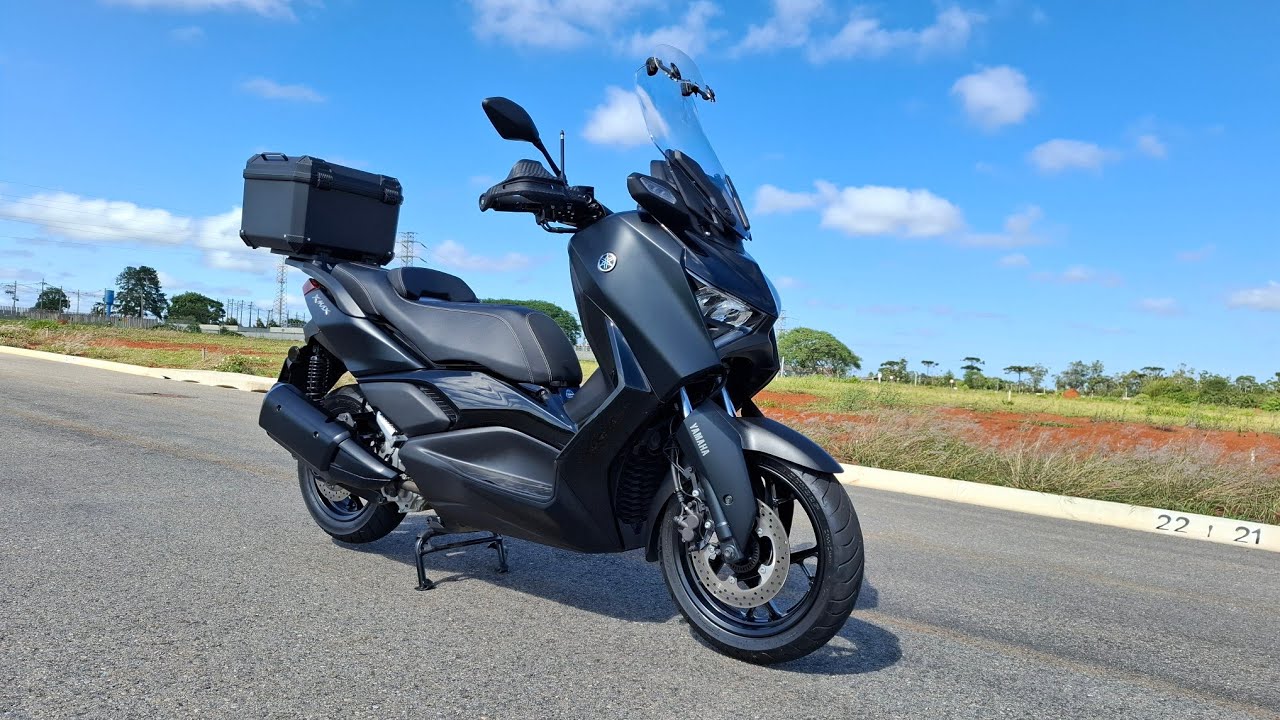 Nova xmax com muitos acessórios compatível com xmax 300 e xmax 250
