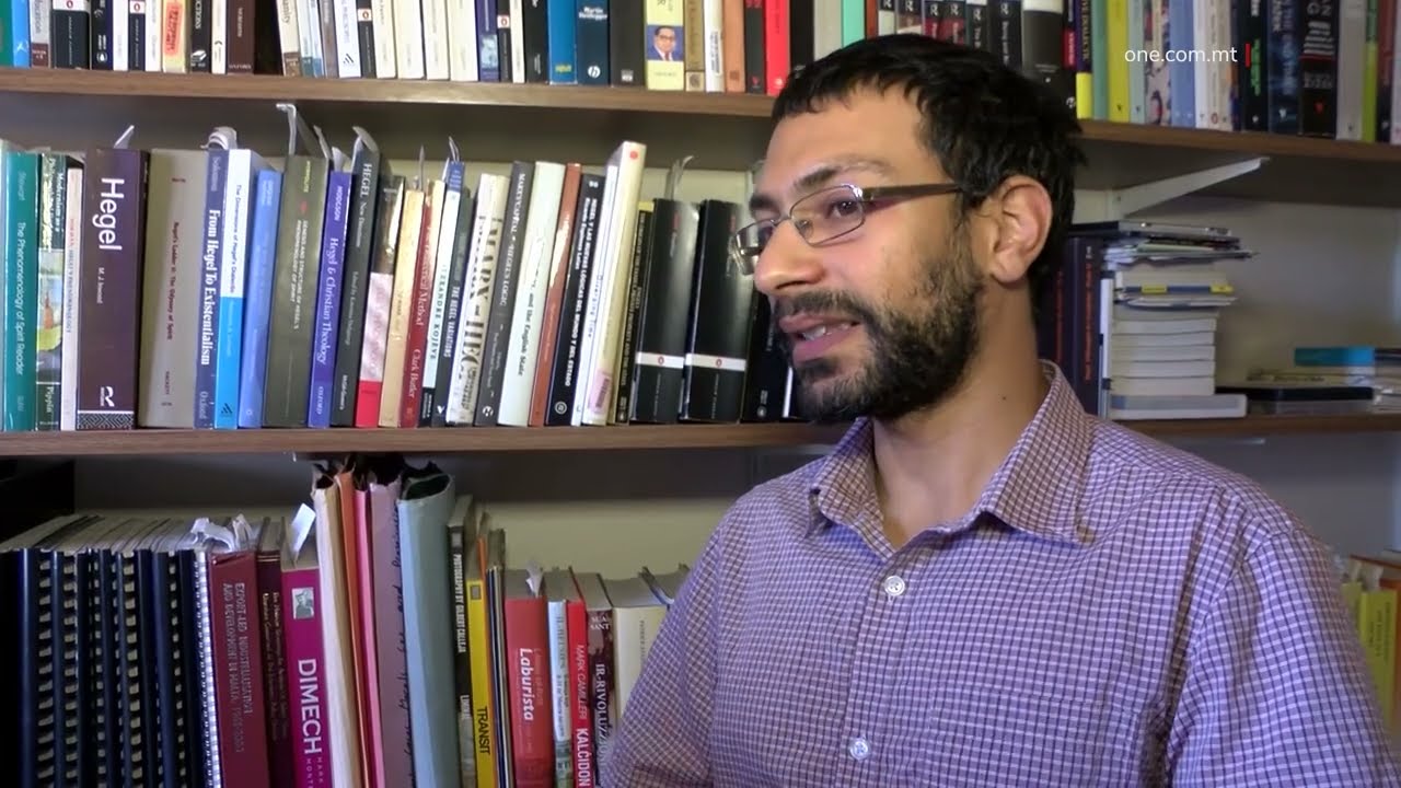 MARK CAMILLERI JITFAĊĊA L-QORTI FIL-LIBELL KONTRIH