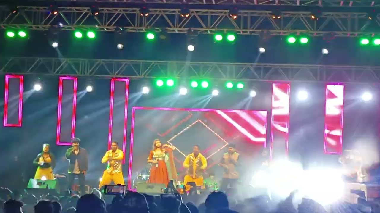 #trending #dance #lovesong  ,pauchu pieli de#stageprogram #entertament   
