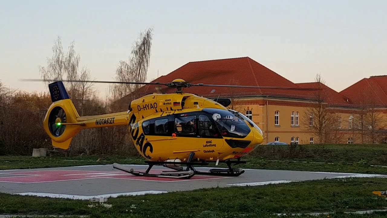 ADAC Luftrettung Christoph 62 D-HYAO startet in Zwickau