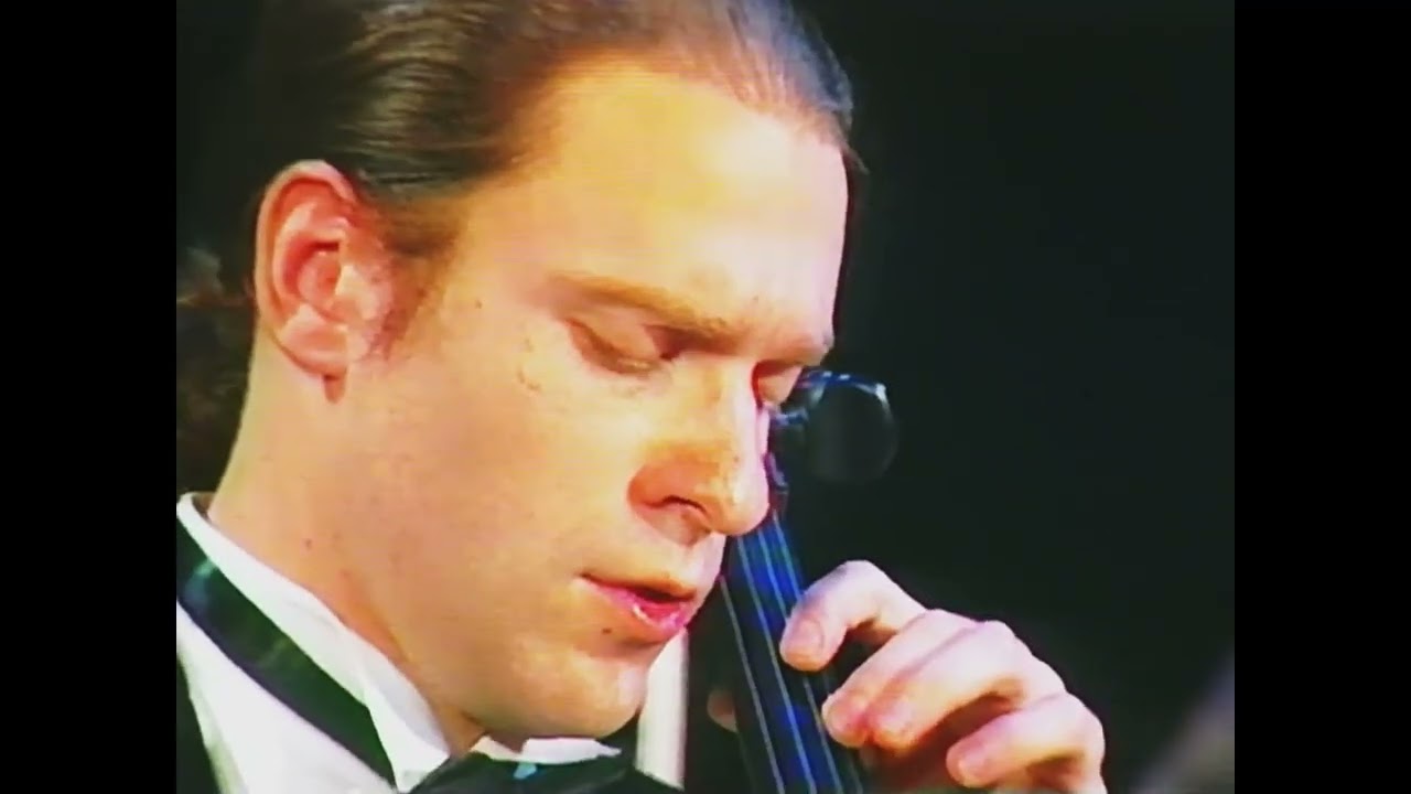 Haydn Cello Concerto С major. Kira Kraftzoff  & Sankt - Petersburg Philharmony - 1998
