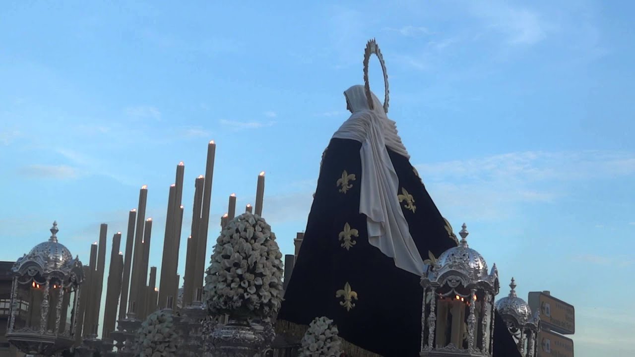 Procesión ida Centenario Mena. Málaga, octubre 2015. Virgen Soledad en Puente Esperanza (7)