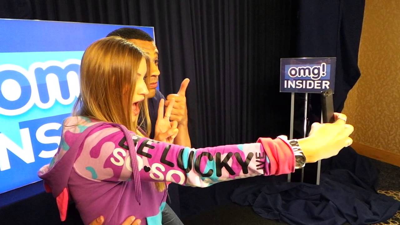 iJustine BEHIND THE SCENES with Michael Yo OMG Insider at Comic-Con