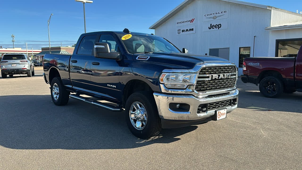 2024 Ram 2500 Big Horn Clintonville, Shawano, Waupaca, Green Bay, Appleton WI
