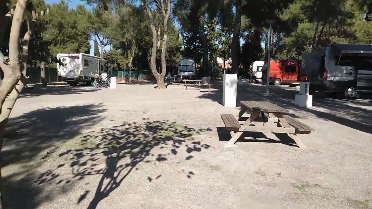 Autocaravanismo: autocaravana no parque de campismo de Serpa em 2022