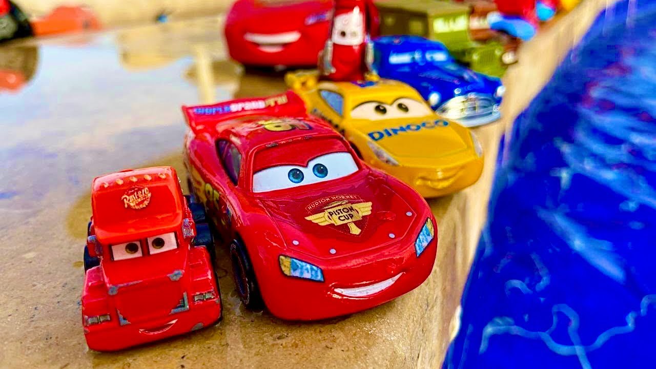 Disney Pixar Cars toys Review | Lightning McQueen, Finn McMissile, Mack, Doc Hudson,Cruz Ramirez