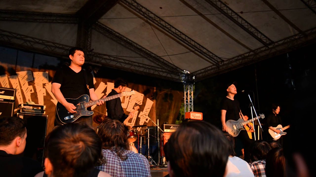 Heaven In Her Arms - live @ Fluff Fest 2014