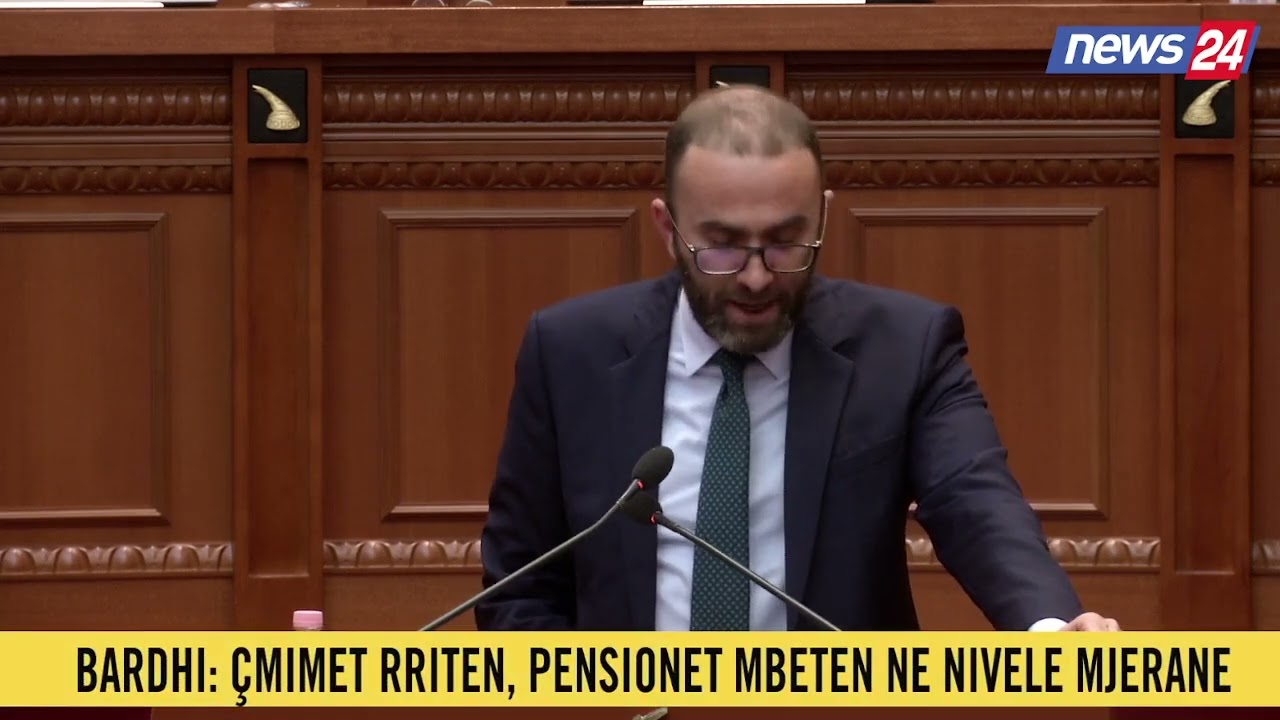 Gazment Bardh-Ram&euml;s: Vjen k&euml;tu dhe flet p&euml;rralla. Po g&euml;njeni dhe talleni me pensionistet dhe...