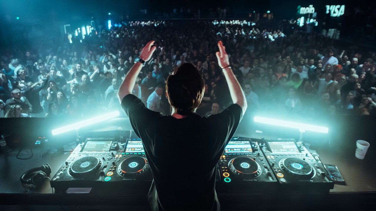 Andrew Rayel - Live @ Find Your Harmony 500, Arena Chisinau