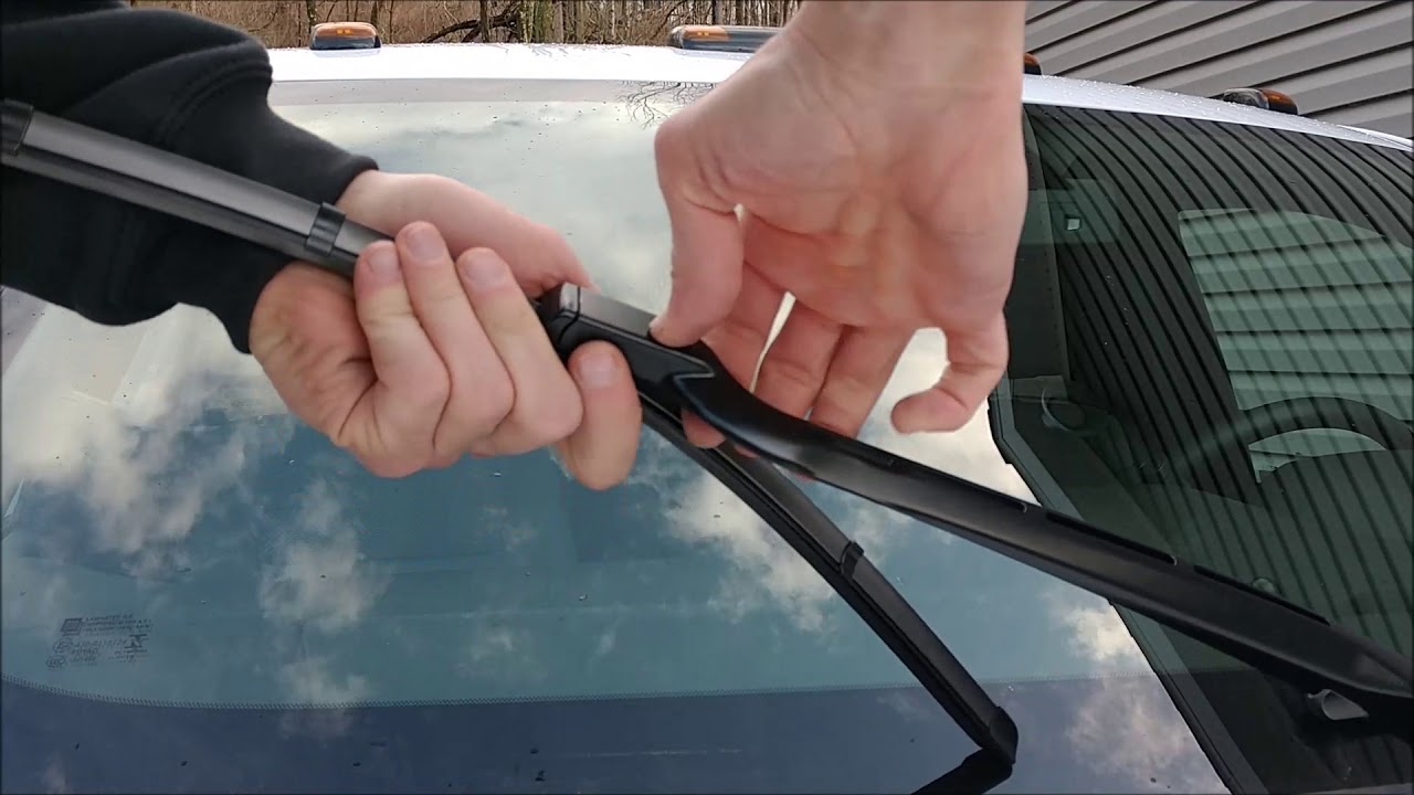 2018 GMC Sierra truck wiper blade removal and install