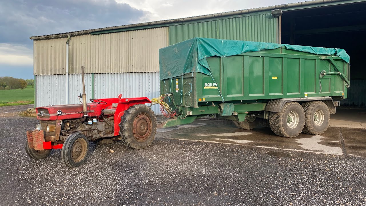 Автоматическая сцепка Massey Ferguson 135.