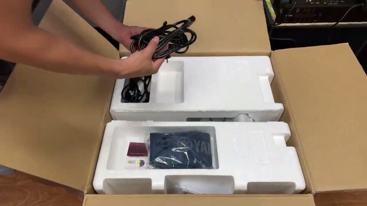 Đồng văn Nguyên đang phát trực tiếp! Tess mixer YAMAHA DM7 mới khui hộp