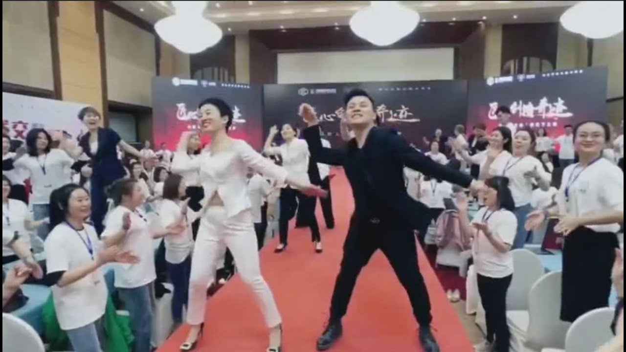 盘点那些年被微商毁掉的BGM，或许这就是我做不了销售的原因吧！