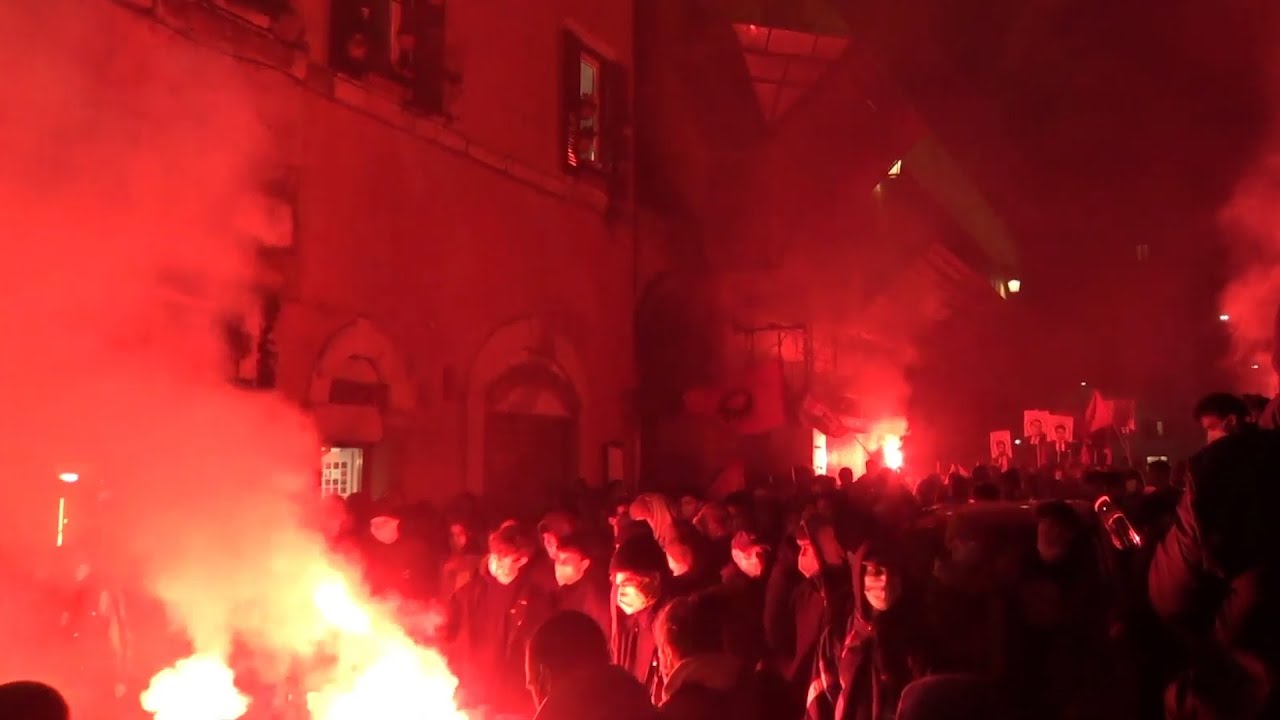 Students demonstrate against the government in Rome