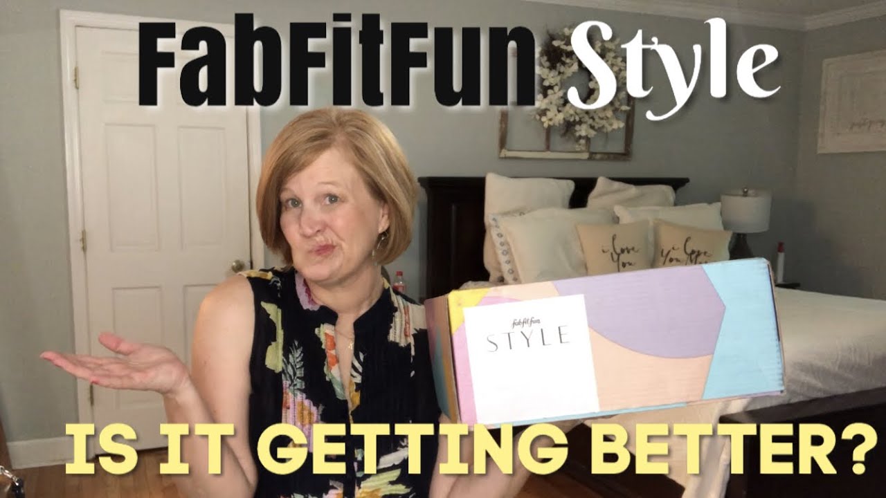 FabFitfun Style / August 2019 / Clothing Styling Box with Try-On