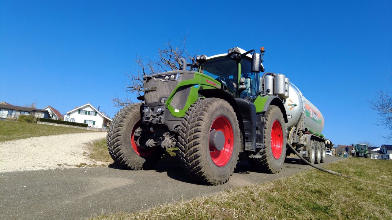 Fendt 942 und Fendt 939 Vario mit Bossini Fass 25 m3