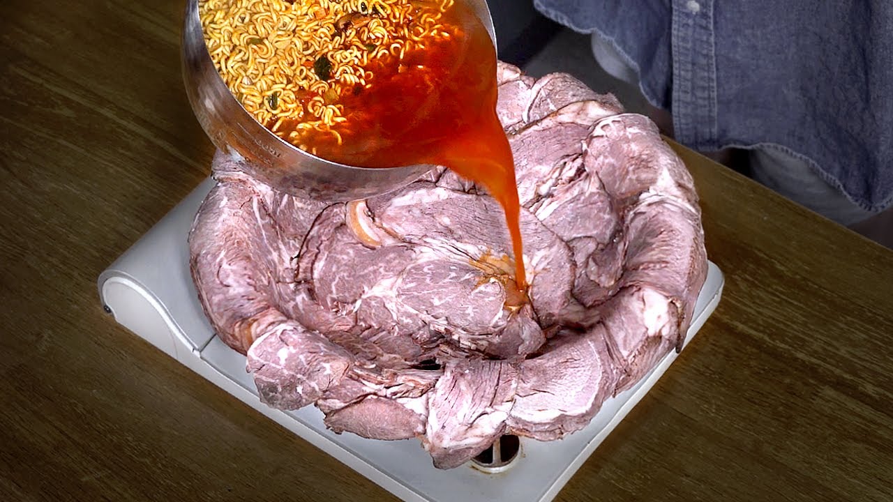 두께 6cm 등심 스테이크로 차슈 끓이기