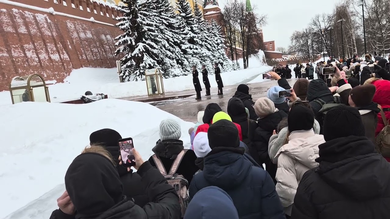 Смена караула, Александровский сад, Кремль, Москва #welcometomoscow #redsquare 