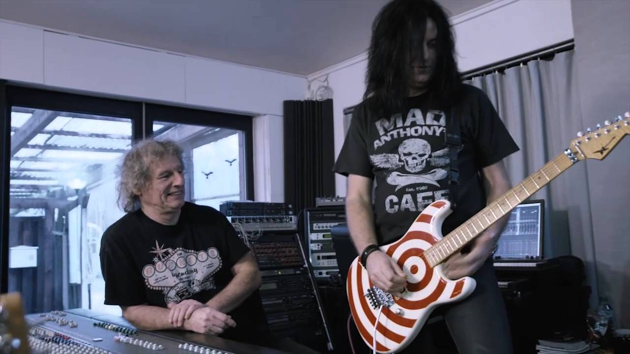 ELA SLADE Don Powell cum on feel the noize & goodbye to jane