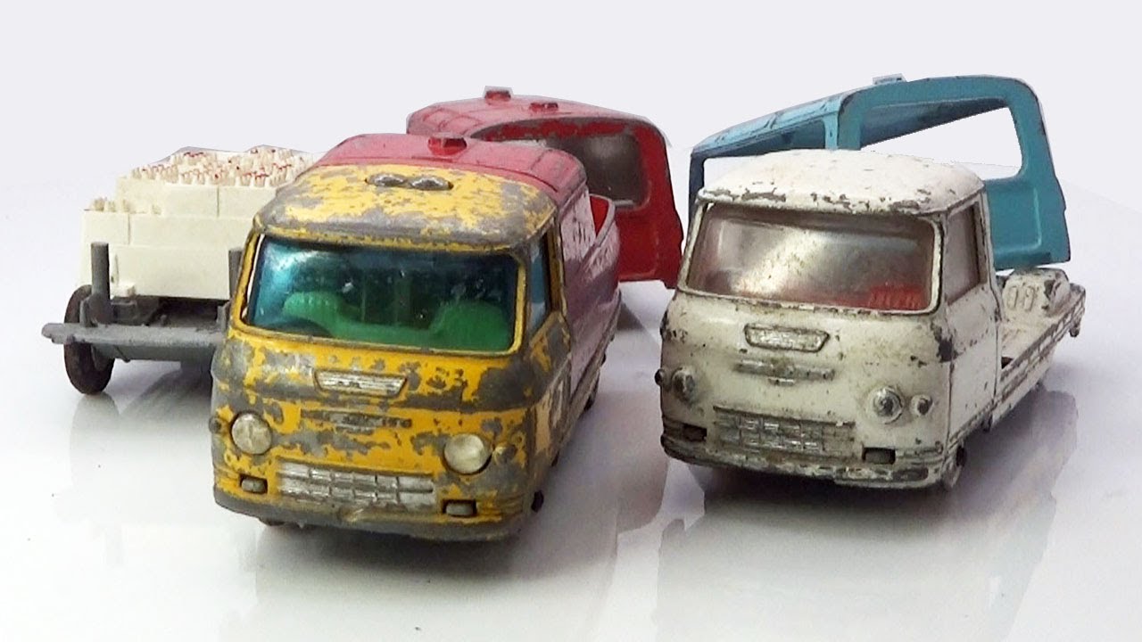 Конструктор Corgi GS24. Реконструкция фургона Commer в четырех кузовах.