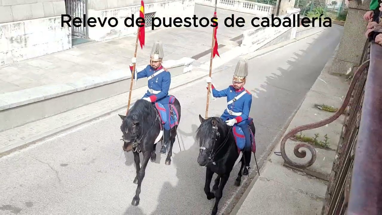 Cambio de guardia en el Palacio Real de Madrid. SUSCRÍBETE GRATIS AL CANAL