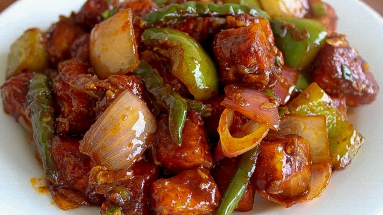 ರೆಸ್ಟೋರೆಂಟ್ ಸ್ಟೈಲ್ ಪನೀರ್ ಚಿಲ್ಲಿ । how to make restaurant style paneer chilli at home