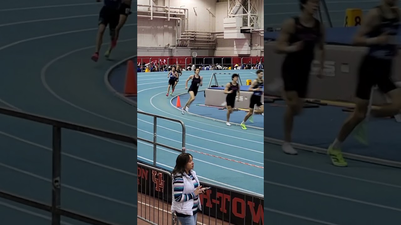 Men's 1 Mile Race (fast heat) at Robert Platt Invitational at UH, Jan 30, 2026, indoor track meet