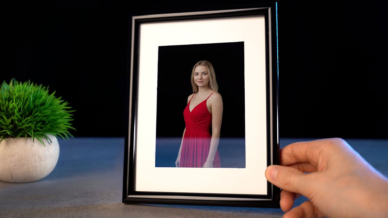 I made a 3D Hologram Frame – Amazing Phone Illusion