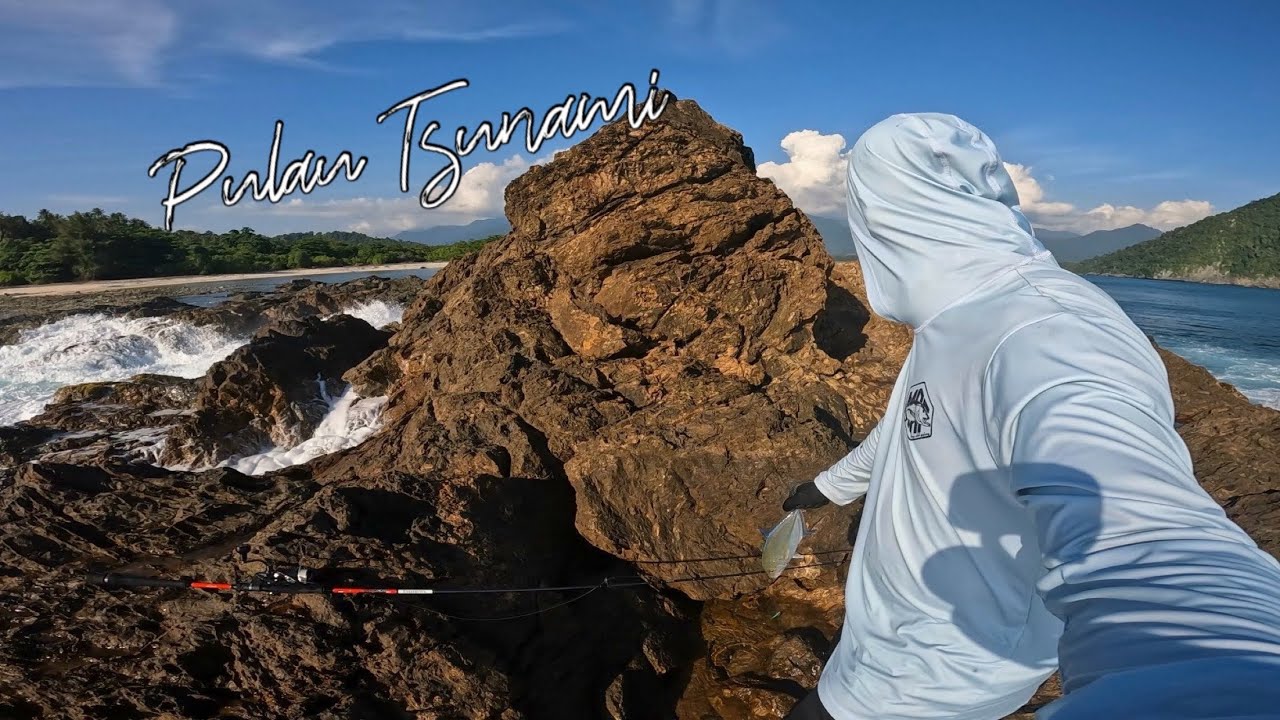 FISHING and CAMPING !! Pulau ini Terbentuk karena Tsunami Aceh 2004