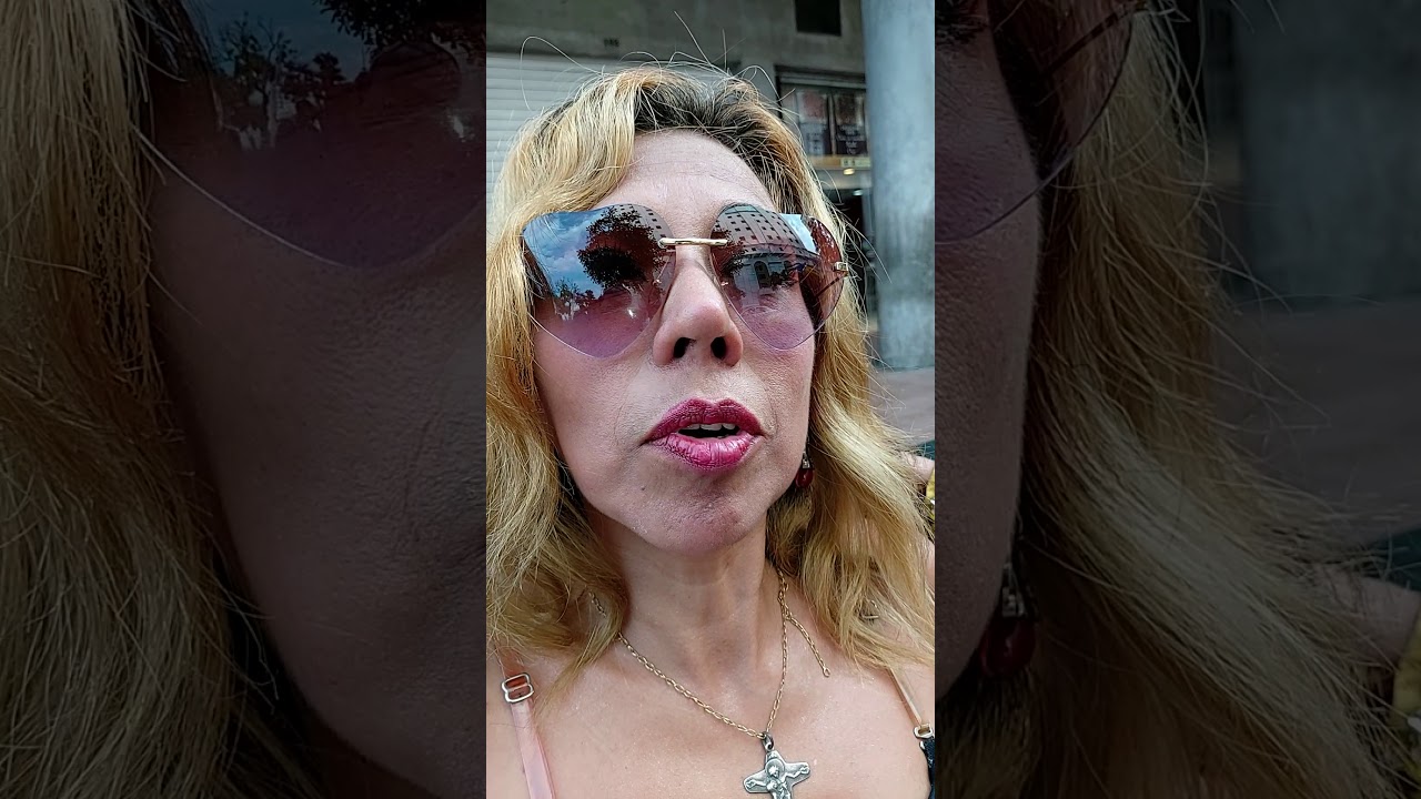 con un payaso ancianito tolon y su hija ESTRELLITA SOLITARIA