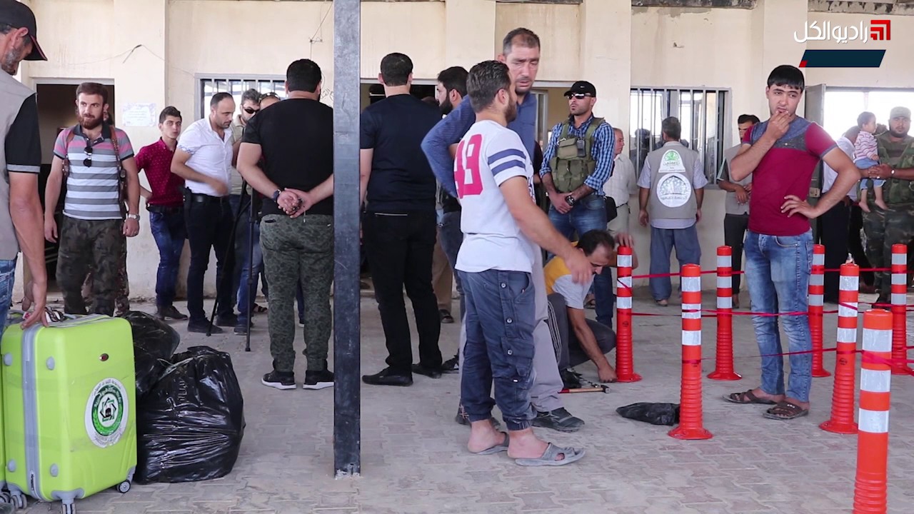 بدء دخول السوريين المقيمين في تركيا الى ريف حلب الشمالي لقضاء إجازة العيد