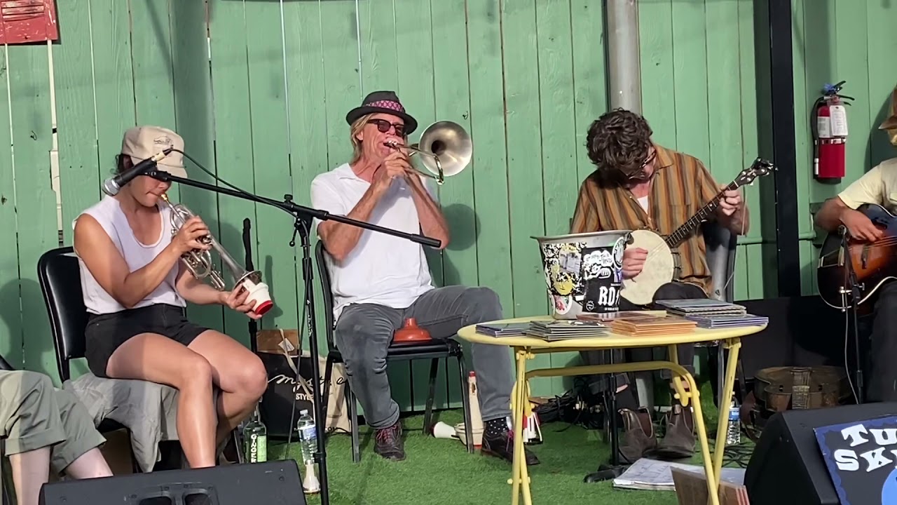 Tuba Skinny- Still I’m Travelin’ On