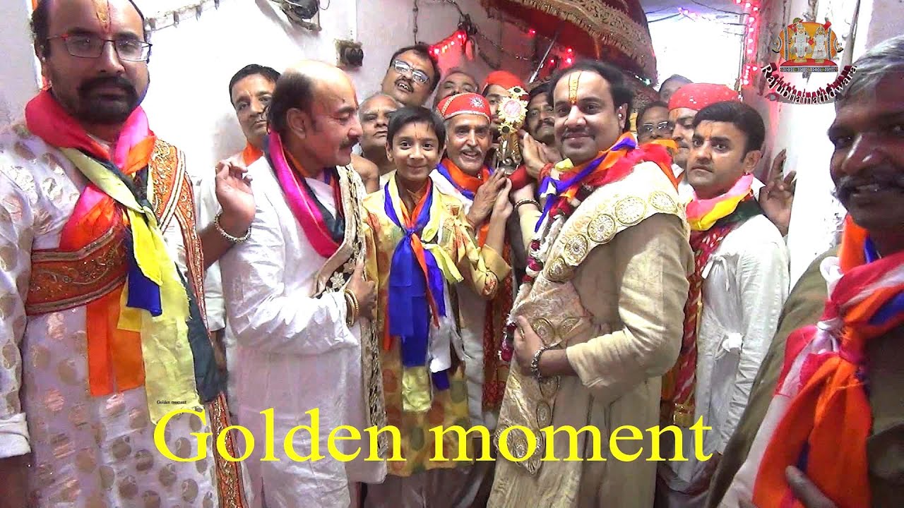 Lalan GovardhanPooja  Annkut  Deepavali Nathdwara