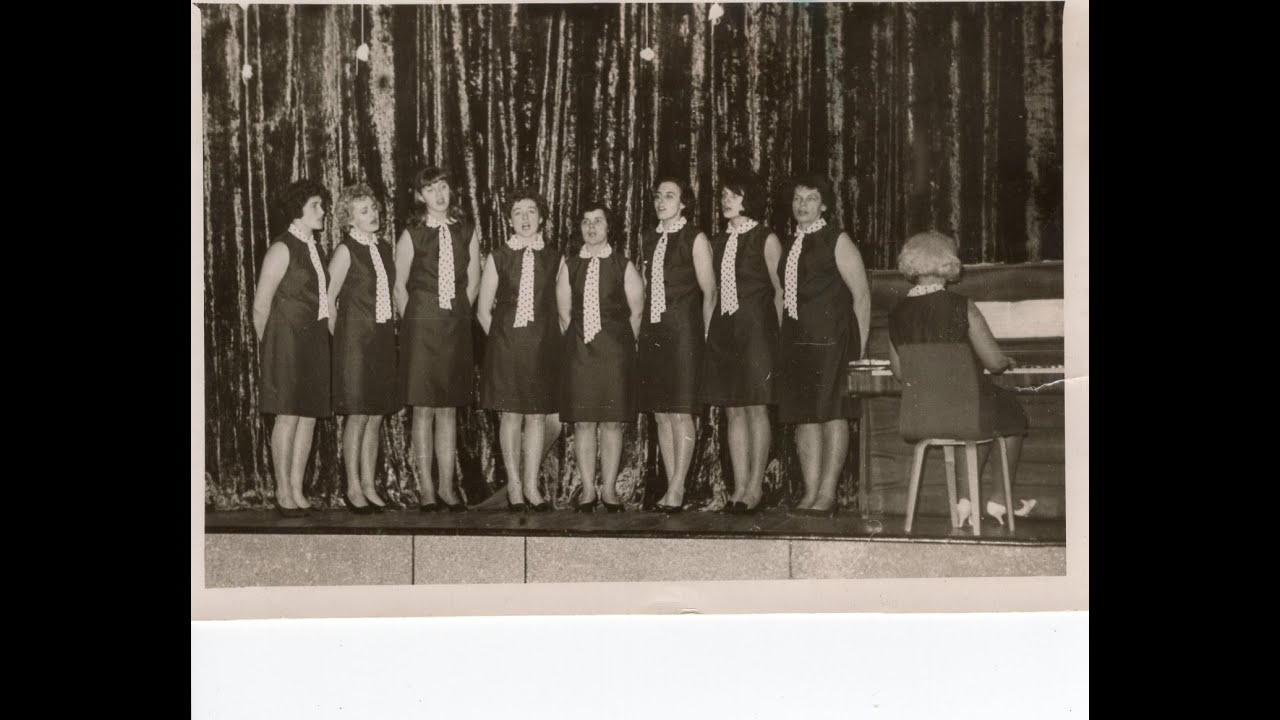 Kuldīgas LLT sieviešu vokālais ansamblis 1969  gadā
