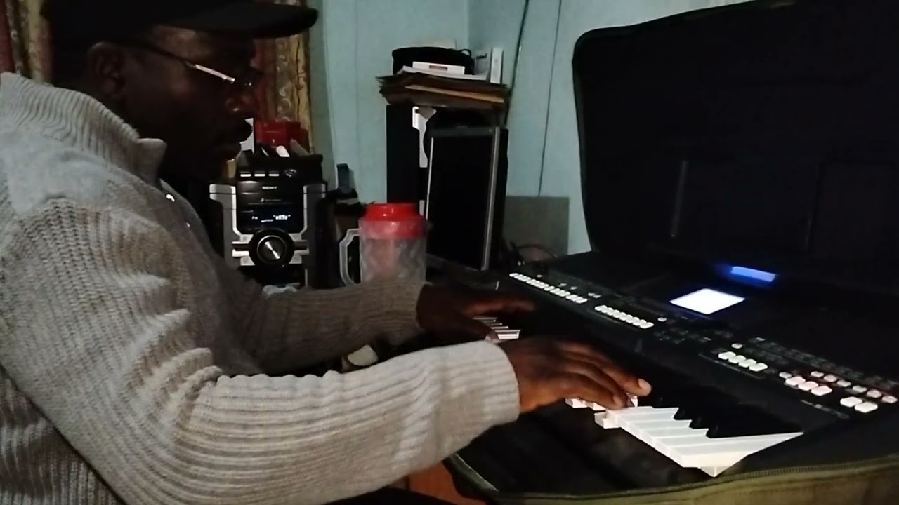 Tengenezeni njia Bwana apite 