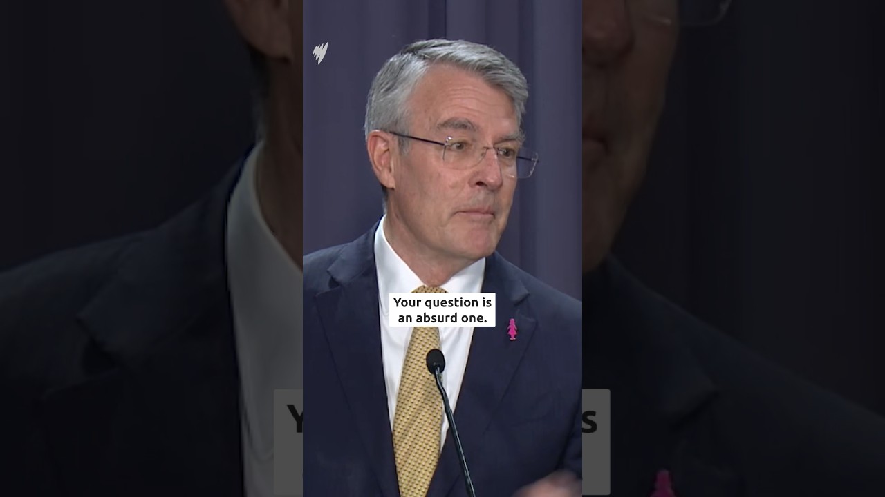 Mark Dreyfus calls out reporter&rsquo;s &lsquo;absurd question&rsquo;