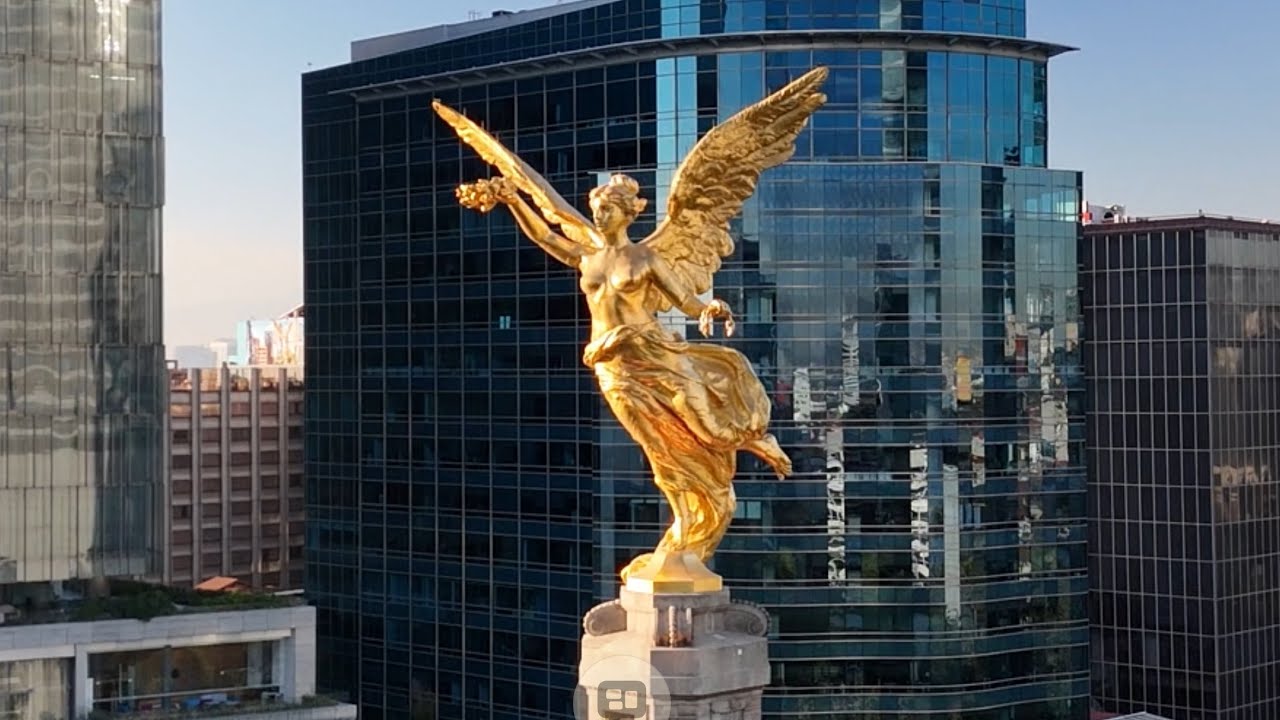Vuela del Ángel de la independencia al Castillo de Chapultepec 