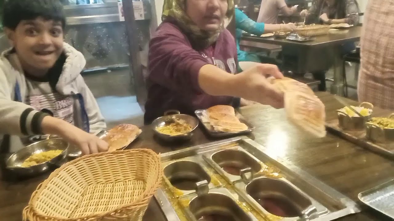 Visited Thorat's Baarbeque Misal | punyacha Suhas