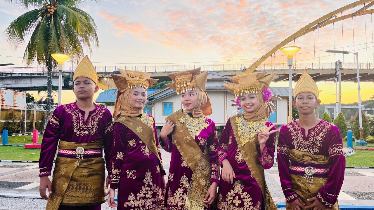 TARI BAGURAU || SMA NEGERI 6 PEKANBARU