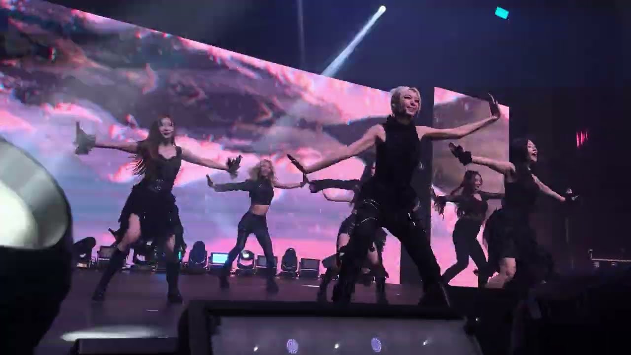 [4K] 240301 Dreamcatcher 드림캐쳐 Bonvoyage - Brussels - Luck Inside 7 Doors